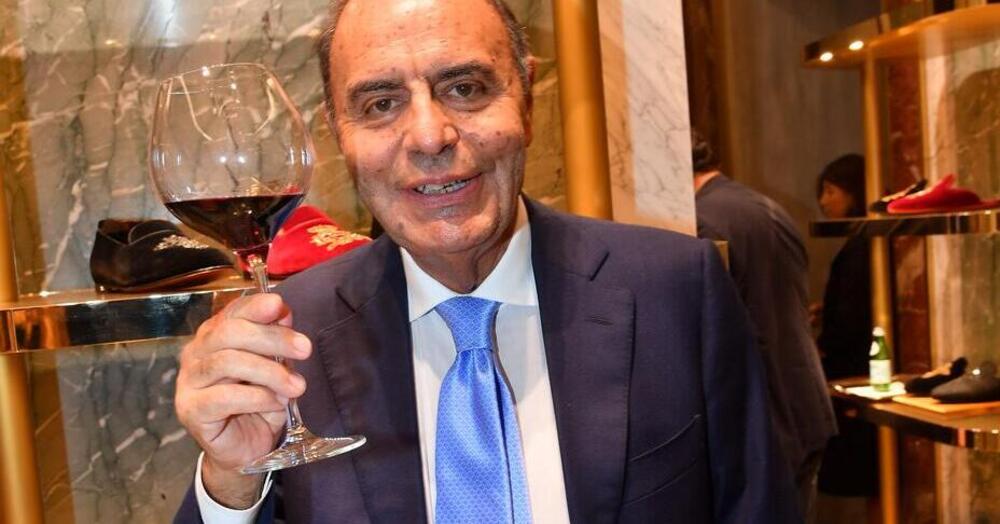 Il vino di Bruno Vespa merita i Frecciarossa? Non per Luca Martini, miglior sommelier del mondo: &ldquo;Lista fatta male che crea sprechi&rdquo;. E ci spiega perch&eacute; &ldquo;si rischia il mal di testa&hellip;&rdquo;