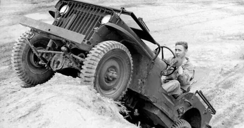 Jeep Willys, 80 anni dopo lo sbarco in Normandia: come si guida l&#039;auto pi&ugrave; &quot;semplice&quot; del mondo