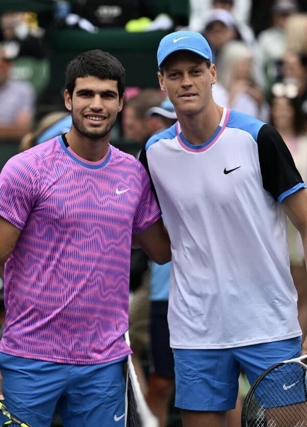 Sinner e Alcaraz, sfida non solo al Roland Garros, ma anche di contratti e sponsor: ecco quanto valgono Jannik e Carlos e quanto si guadagna col tennis