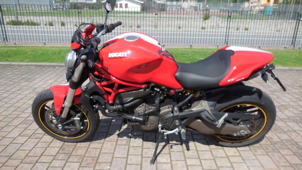 Ducati Monster 821 ABS (2014 - 17) (2)