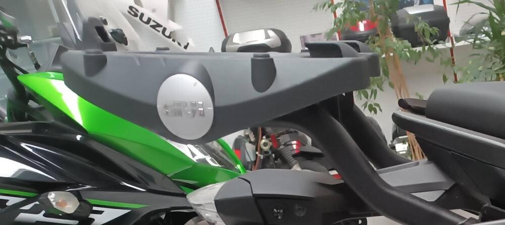 Supporto bauletto BMW Givi