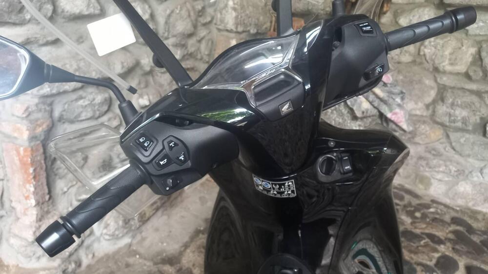 Honda SH 150i (2020 - 23) (2)