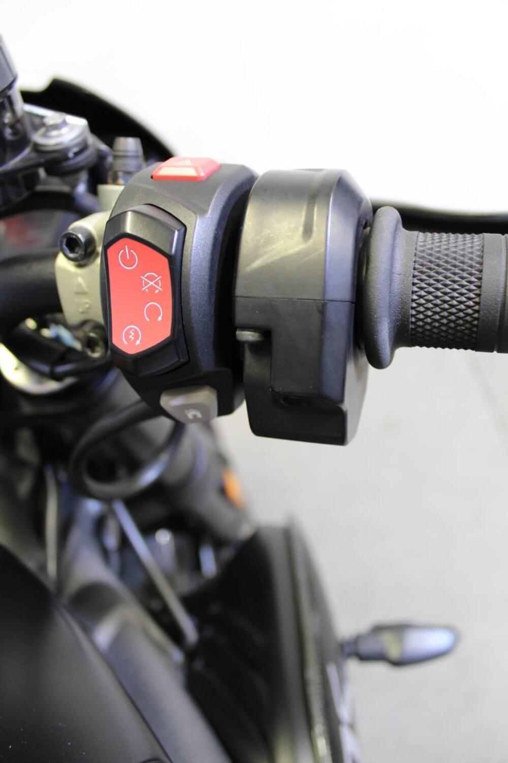 Triumph Speed Triple 1050 RS (2018 - 20) (12)