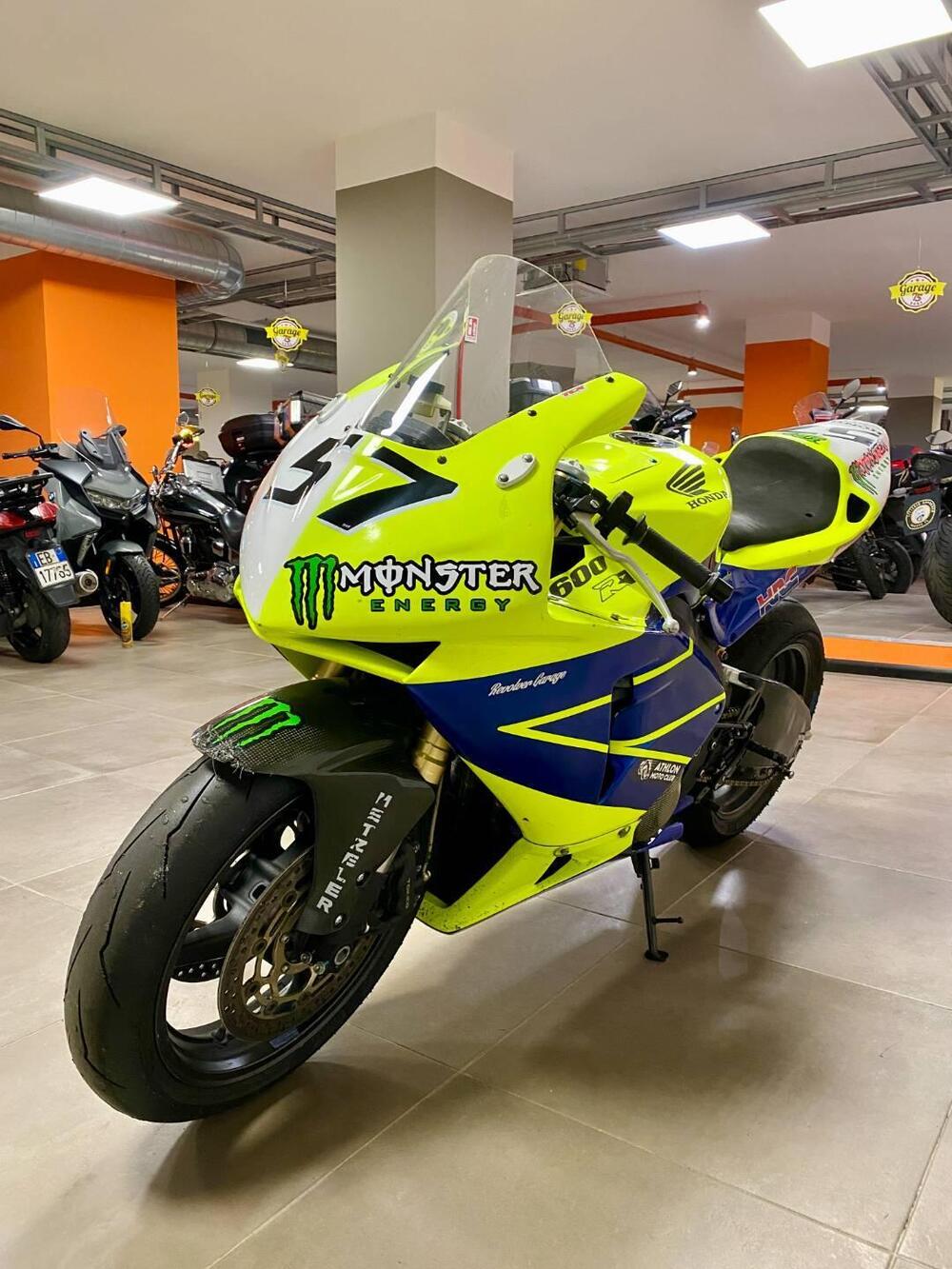 Honda CBR 600 RR (2003 - 04) (3)