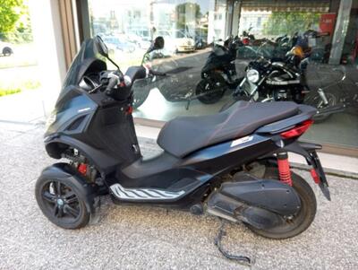 Piaggio MP3 300 Sport ABS Hpe (2021 - 24) usata