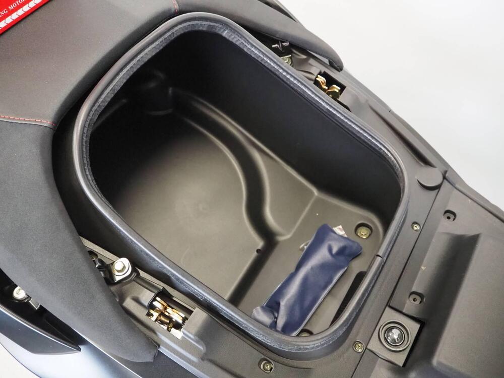 Kymco Xciting VS 400i (2023 - 25) (5)