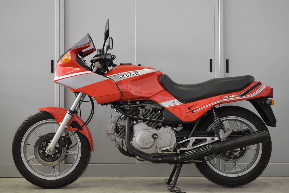 Cagiva Alazzurra 650 (2)