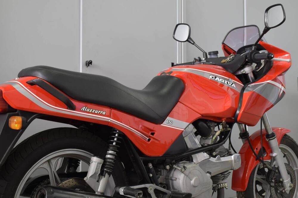 Cagiva Alazzurra 650 (5)