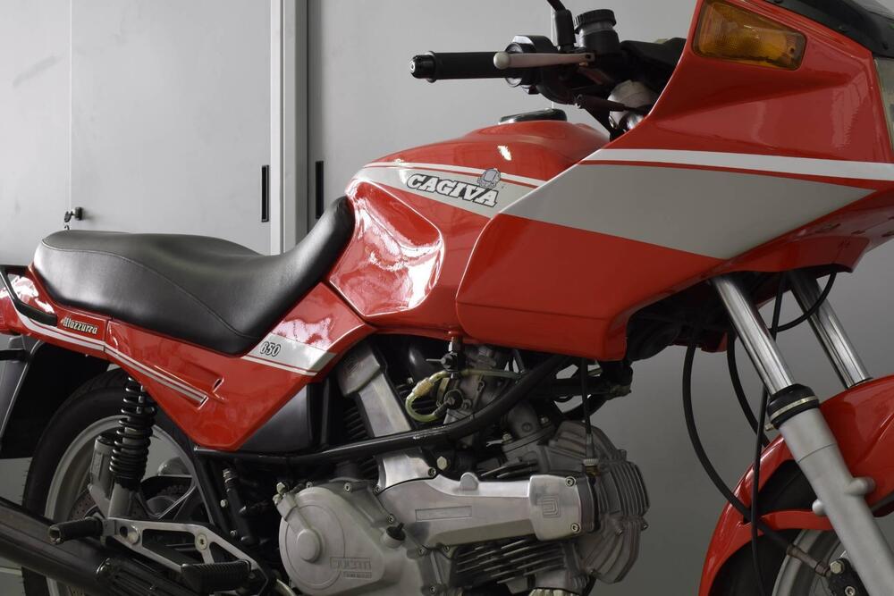 Cagiva Alazzurra 650 (6)