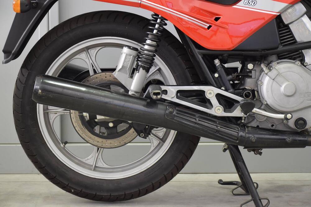 Cagiva Alazzurra 650 (10)