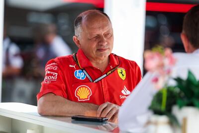 F1. Disastro Ferrari in Canada, parla Vasseur: "Problemi al motore per Leclerc e al fondo per Sainz. Ci siamo danneggiati da soli"