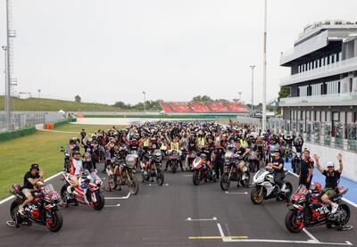 Aprilia All Stars 2024: la festa a Misano &egrave; stata uno spettacolo unico. Ecco com'&egrave; andata [GALLERY]