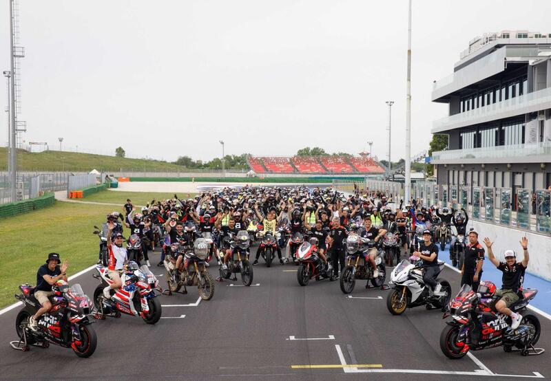 Aprilia All Stars 2024: la festa a Misano &egrave; stata uno spettacolo unico. Ecco com&#039;&egrave; andata [GALLERY]