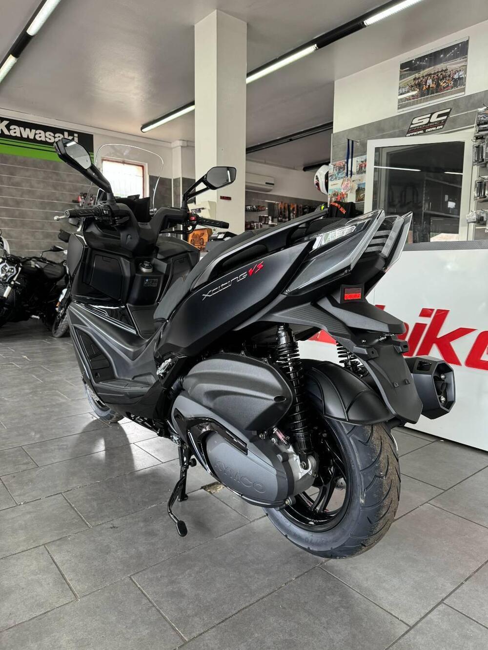 Kymco Xciting VS 400i (2023 - 25) (2)