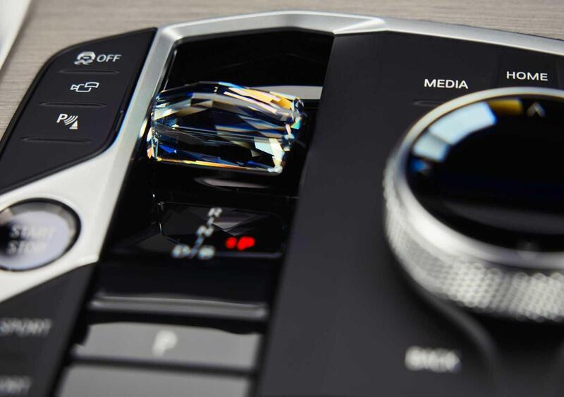 BMW i4 (2021-->>) (15)