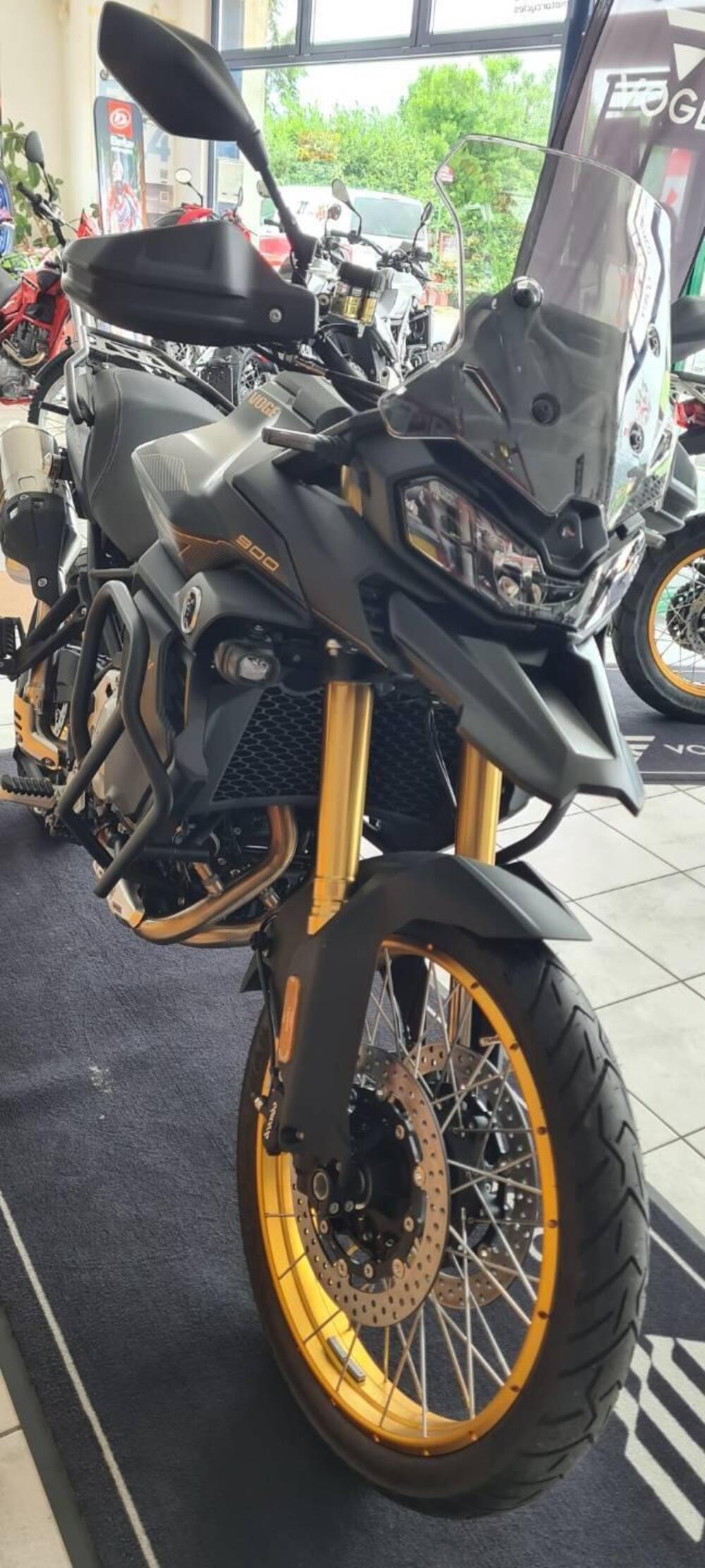 Voge Valico 900DSX (2024 - 25) (4)