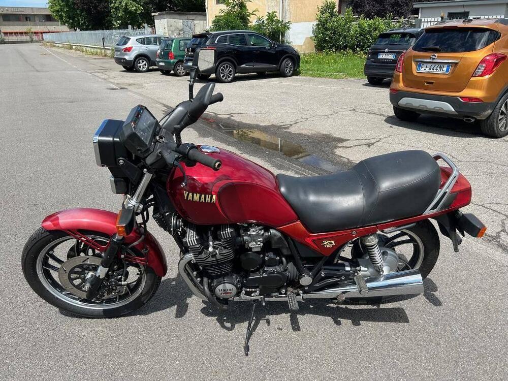 Yamaha XJ 750 (6)