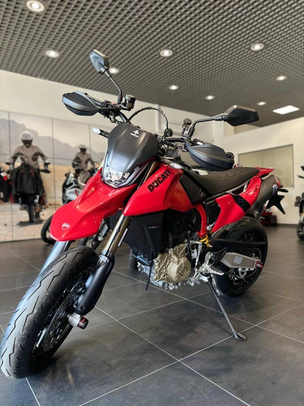 Ducati Hypermotard 698 Mono (2024 - 25) (4)