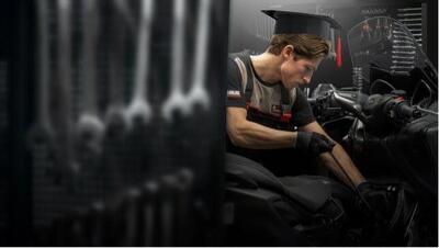Yamaha Motor e MTS presentano il Corso di formazione per meccanici moto