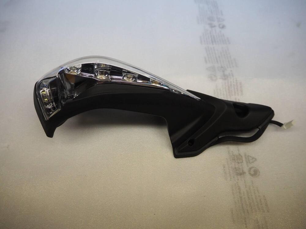 MV Agusta Rivale 800 paramano sinistro (2)