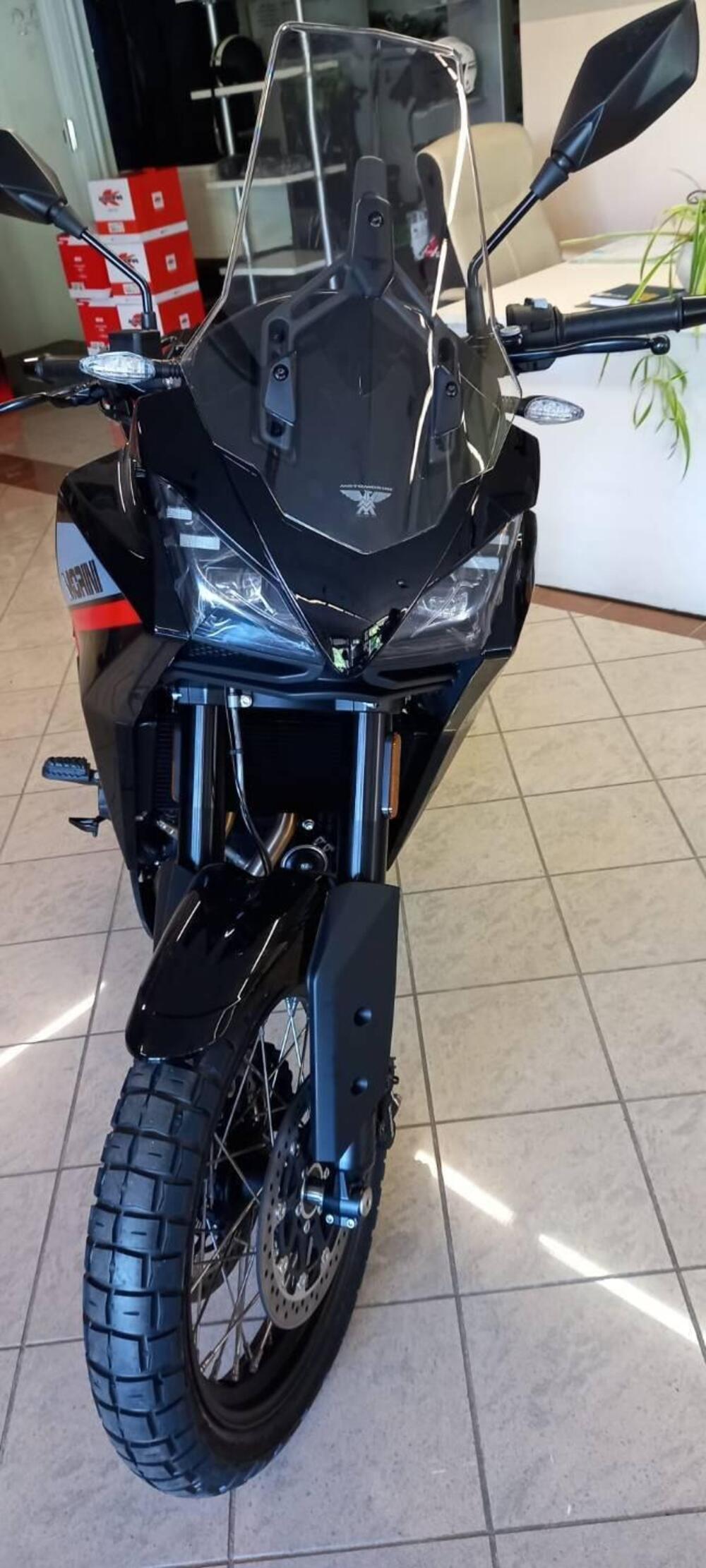 Moto Morini X-Cape 650 (2021 - 25) (3)