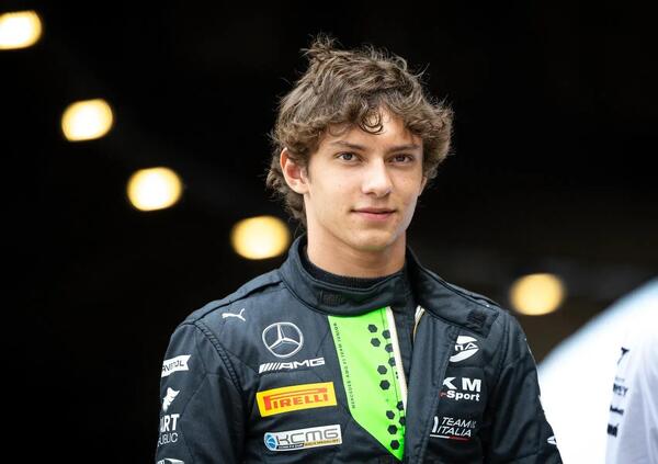 Adesso Kimi Antonelli pu&ograve; debuttare in F1 a 17 anni: il cambio di regolamento FIA per il pilota italiano