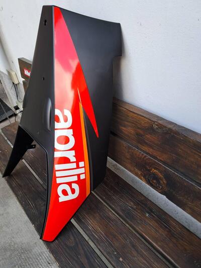SOTTOPIANALE SR R FACTORY MOTORE APRILIA AP826806
