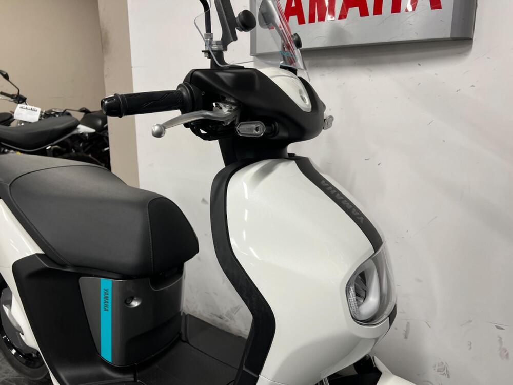 Yamaha Neo's L1e (2022 - 25) (2)