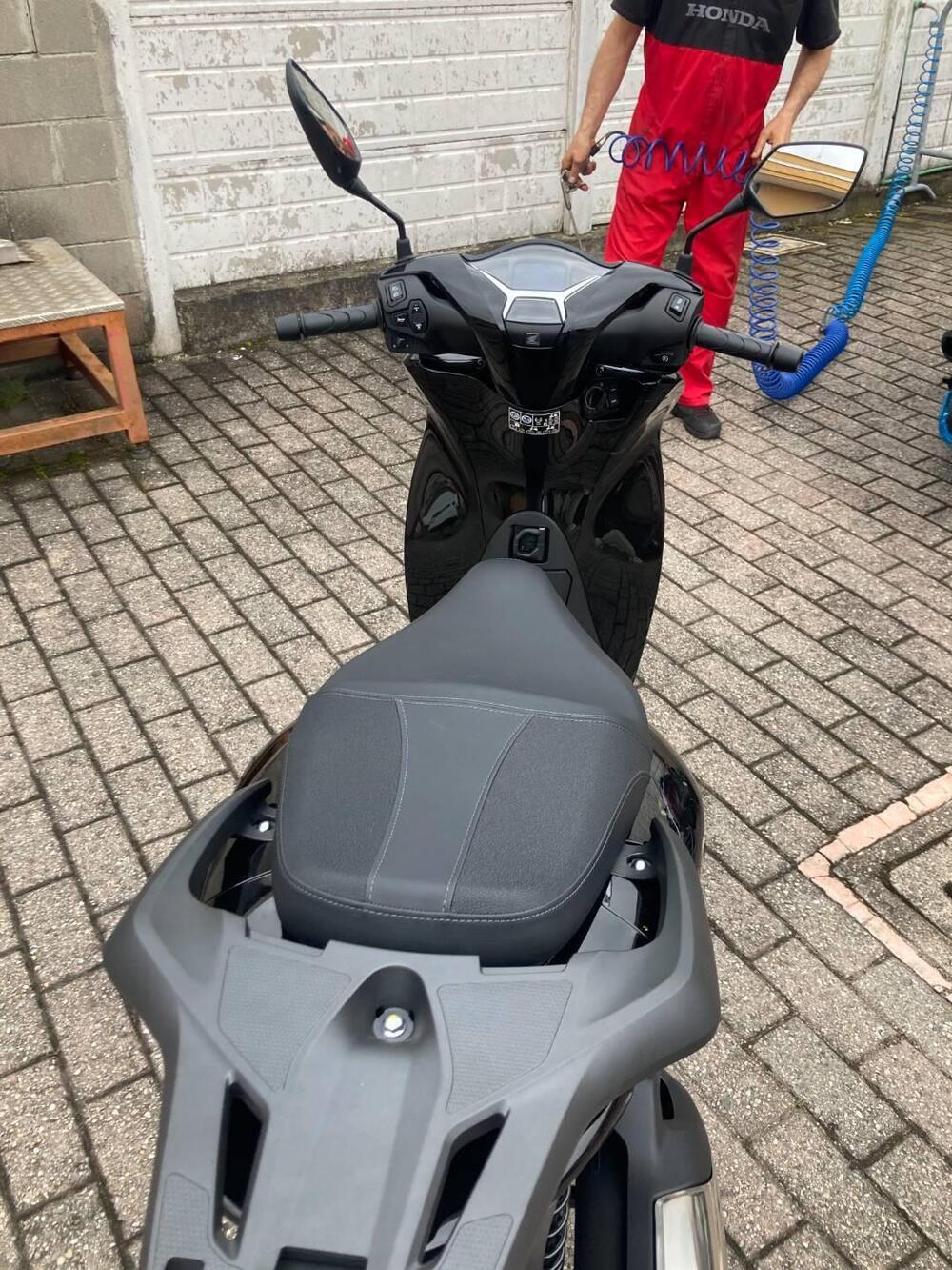 Honda SH 125i (2024 - 25) (5)