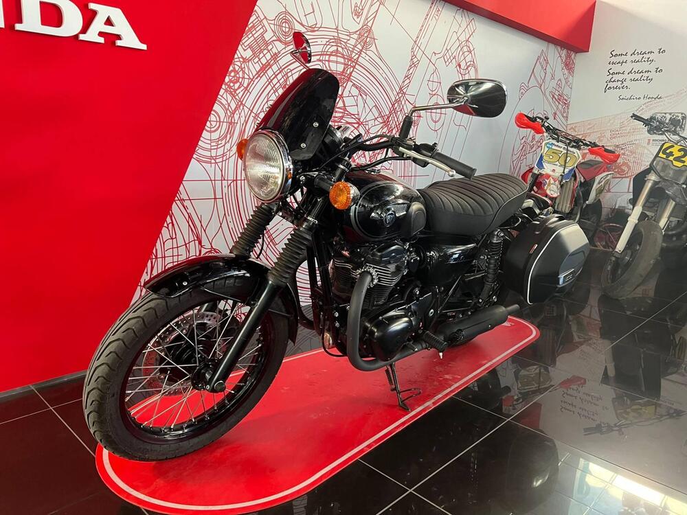 Kawasaki W 800 (2010 - 17) (5)