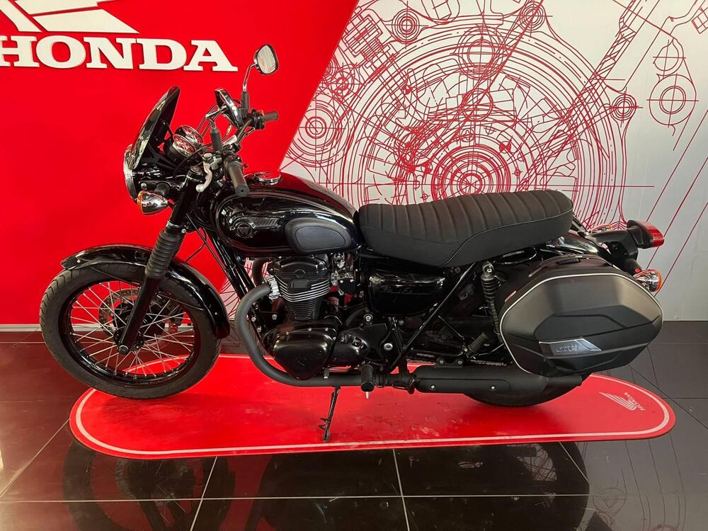 Kawasaki W 800 (2010 - 17) (8)