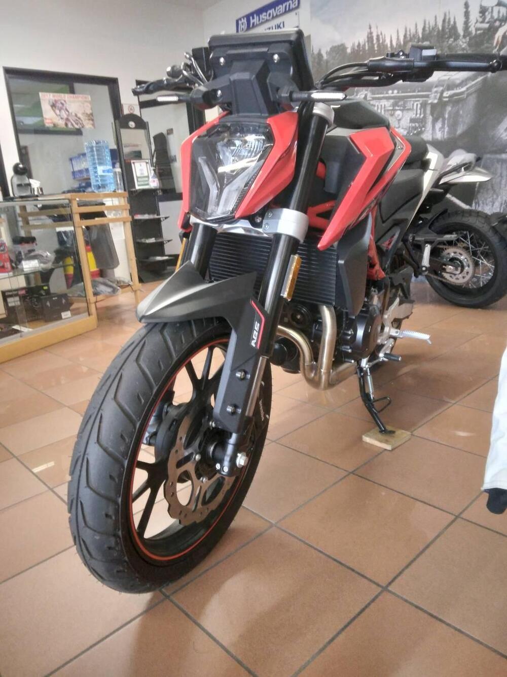 Swm Hoku 400 (2023 - 25) (5)