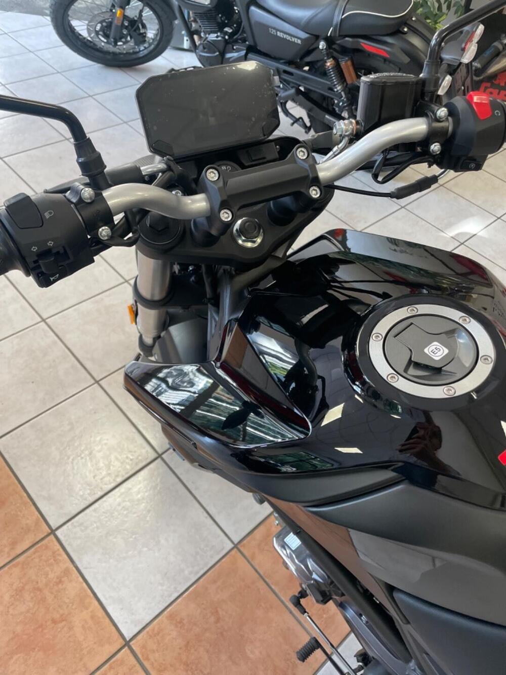 Voge Brivido 125R (2023 - 25) (4)