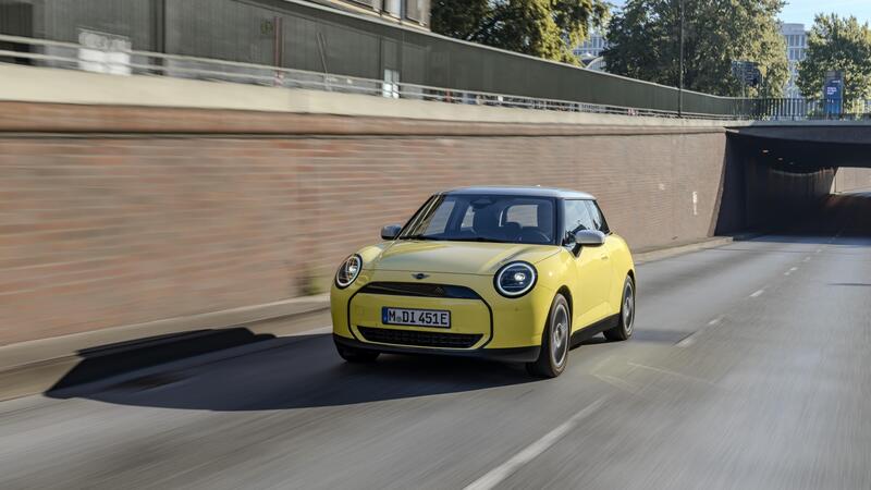 Mini: gi&agrave; non era regalata, ma con i dazi al 38% costa pi&ugrave; di una Tesla