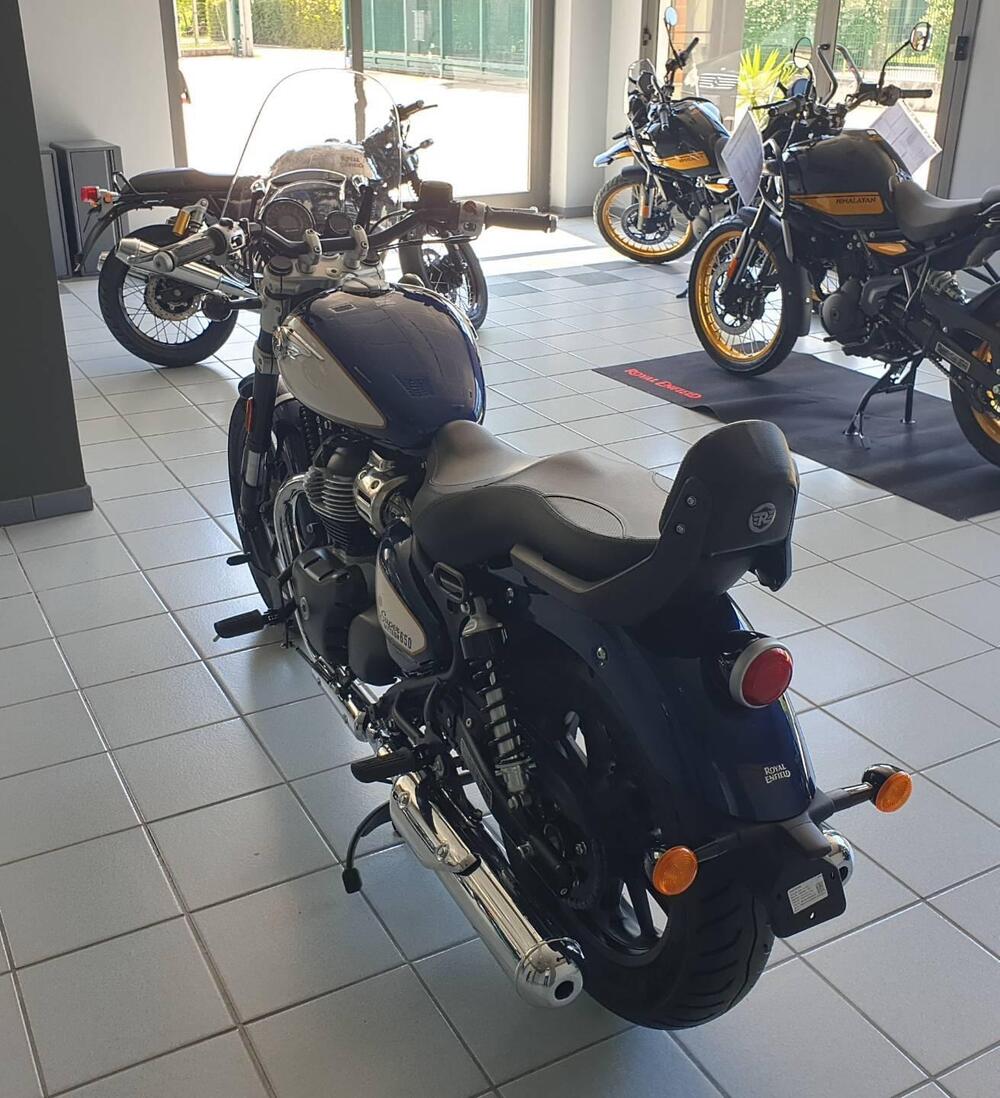 Royal Enfield Super Meteor 650 (2023 - 26) (4)