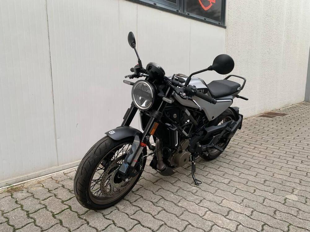 Husqvarna Vitpilen 401 (2021 - 23) (6)