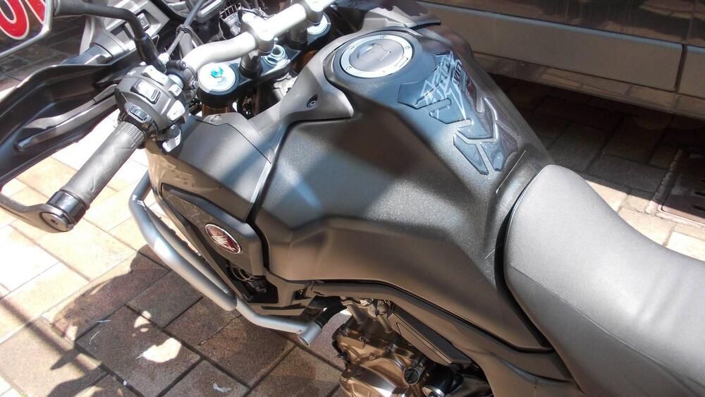 Honda Africa Twin CRF 1000L DCT ABS Travel Edition (2016 - 17) (2)