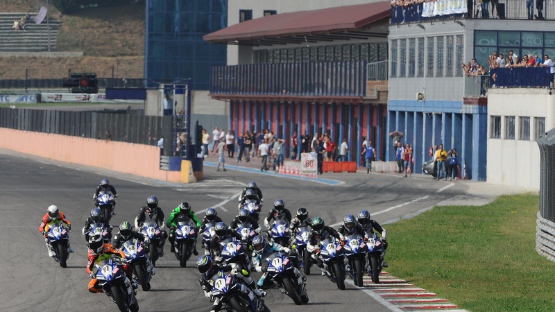 Yamaha R125 Cup e Junior Team 2015