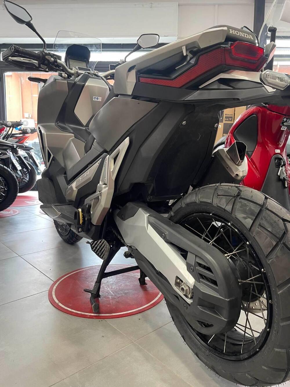 Honda X-ADV 750 (2017) (3)