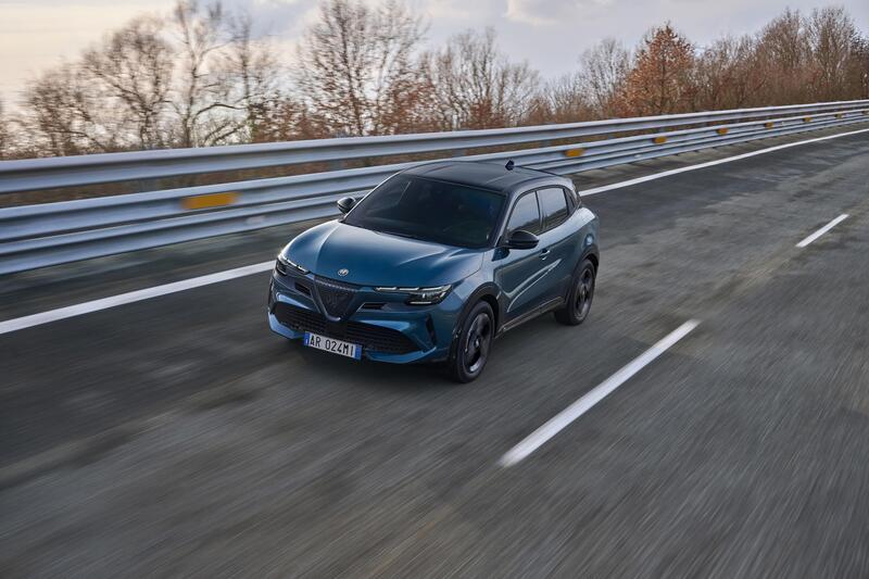 L&#039;Alfa Romeo Junior nei test di messa a punto a Balocco