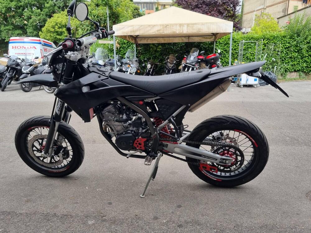 Fantic Motor XMF 125 Motard Performance 4t (2021 - 22) (2)