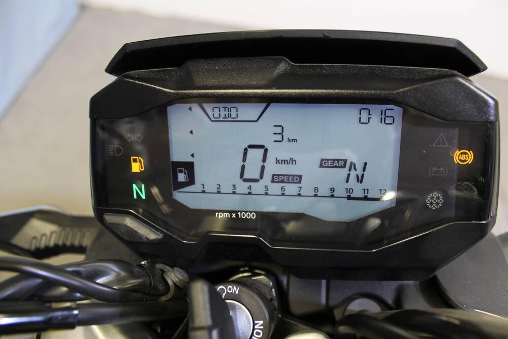 Bmw G 310 R (2021 - 25) (3)