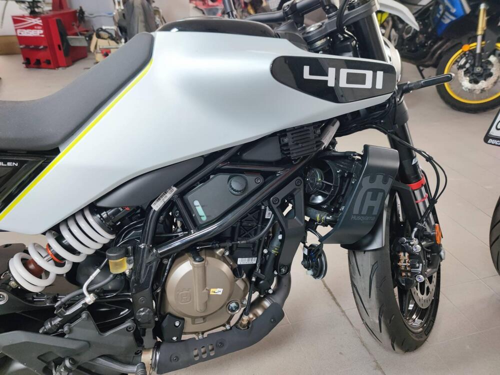 Husqvarna Svartpilen 401 (2024 - 25) (4)