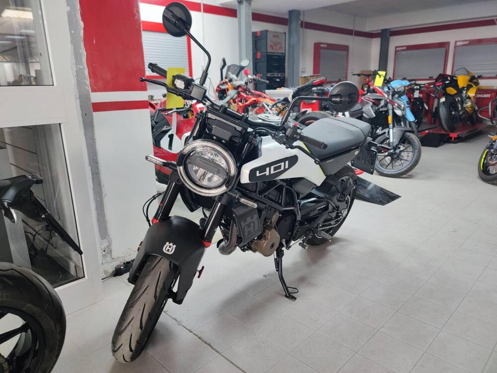 Husqvarna Svartpilen 401 (2024 - 25) (7)