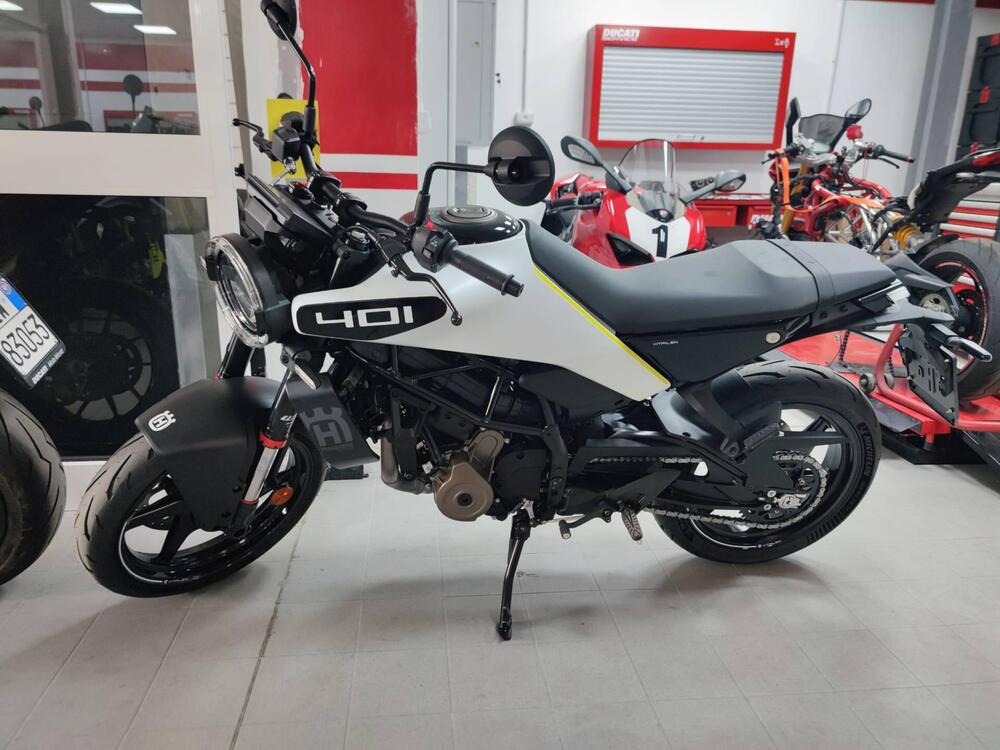 Husqvarna Svartpilen 401 (2024 - 25)