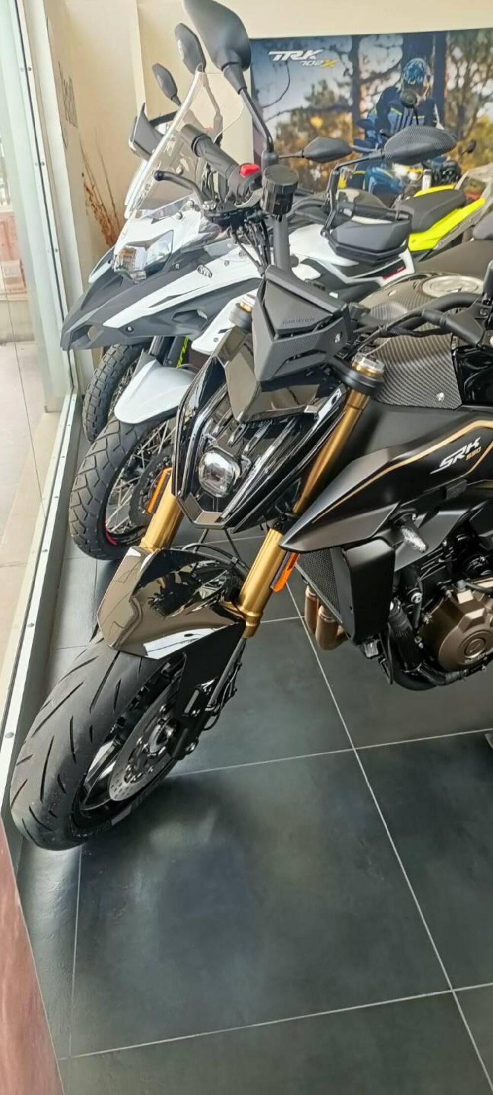 QJ Motor SRK 550 (2024 - 25) (3)