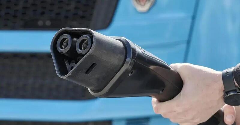 Com&#039;&egrave; fatta la stazione di ricarica da 1 MEGAWATT di Shell 