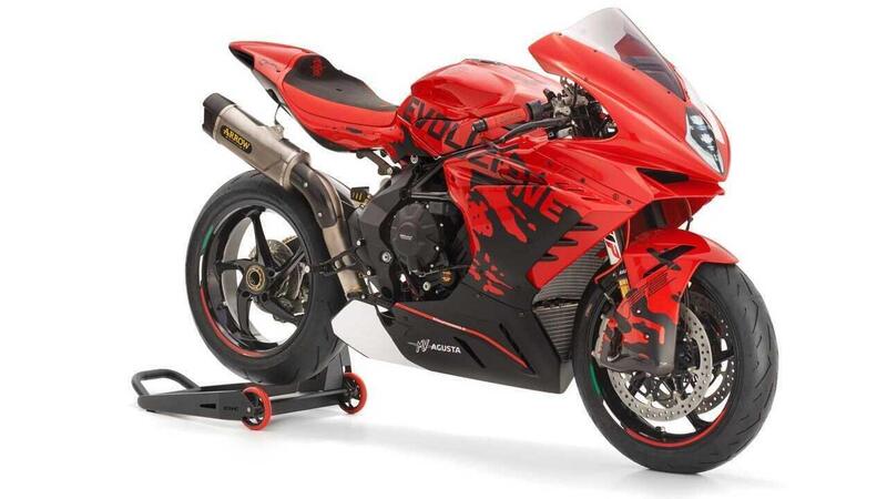 MV Agusta F3 Evoluzione: la sportiva di Schiranna sfoga l&#039;animo racing