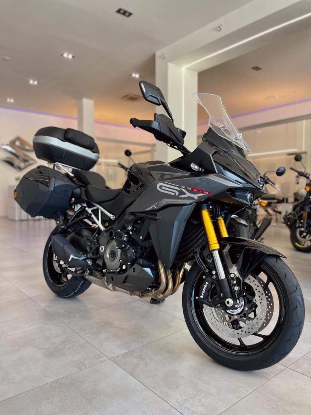 Suzuki GSX-S1000GX (2024 - 26) (14)