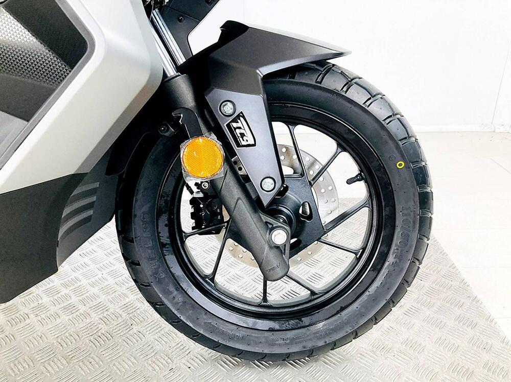 Voge Sfida SR1 ADV (2023 - 25) (10)